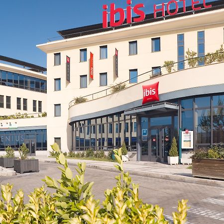 Ibis Валадоид Екстериор снимка