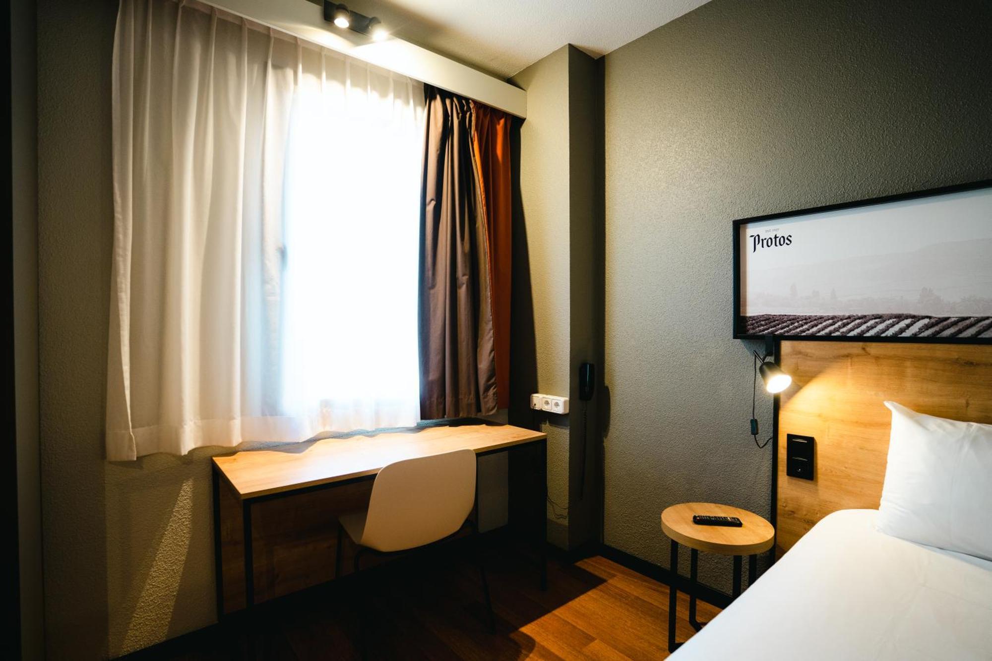 Ibis Валадоид Екстериор снимка