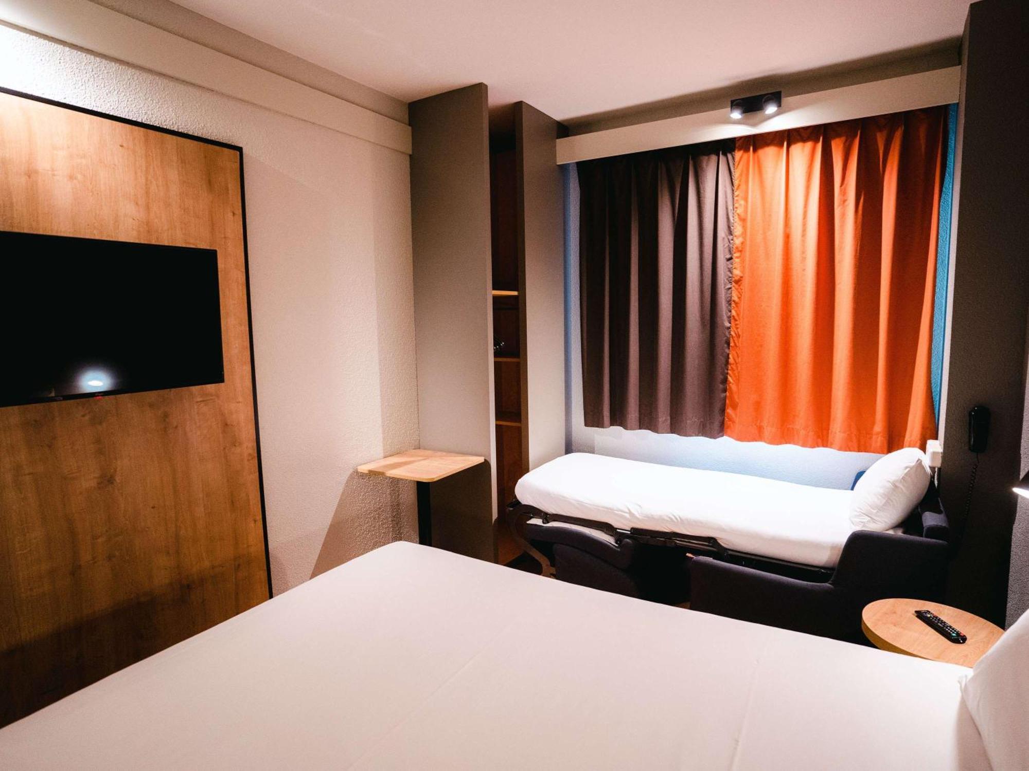 Ibis Валадоид Екстериор снимка