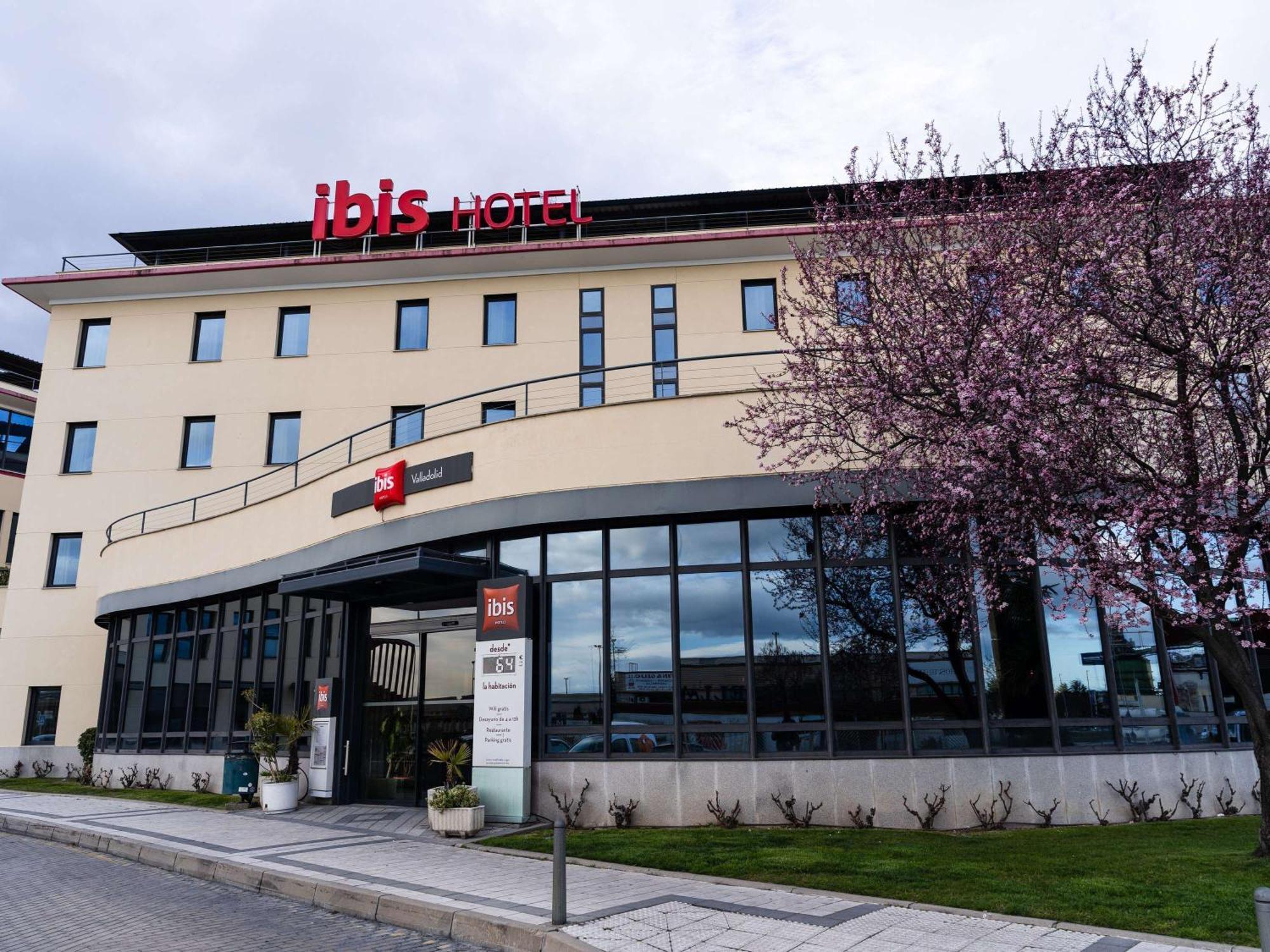 Ibis Валадоид Екстериор снимка